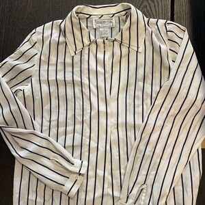 Vintage Bankers Club White Button-Up Shirt with Navy Pinstripes